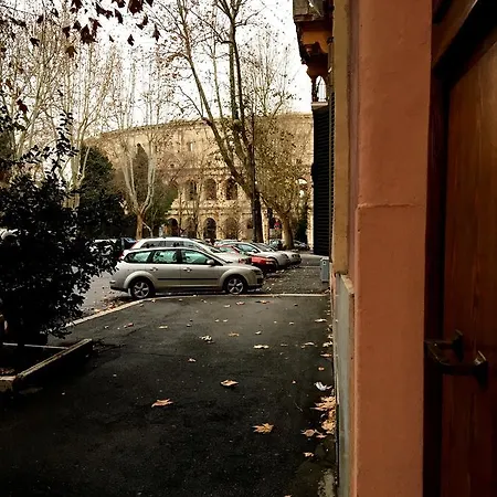 Dolce Casa Colosseo Rome Exterior photo